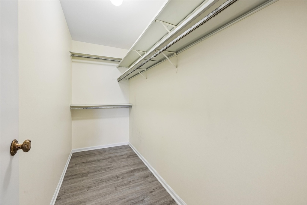 826 Thornton Court - Photo 9