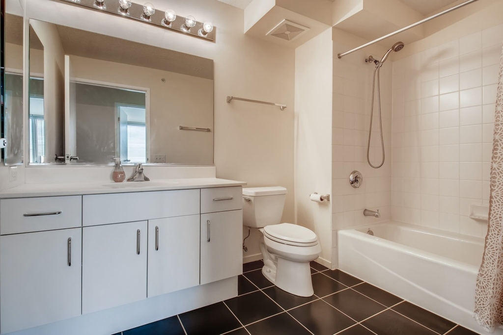 800 Elgin Road - Photo 8
