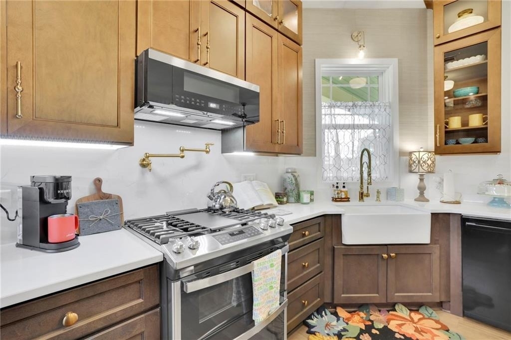5995 Spring Street - Photo 4