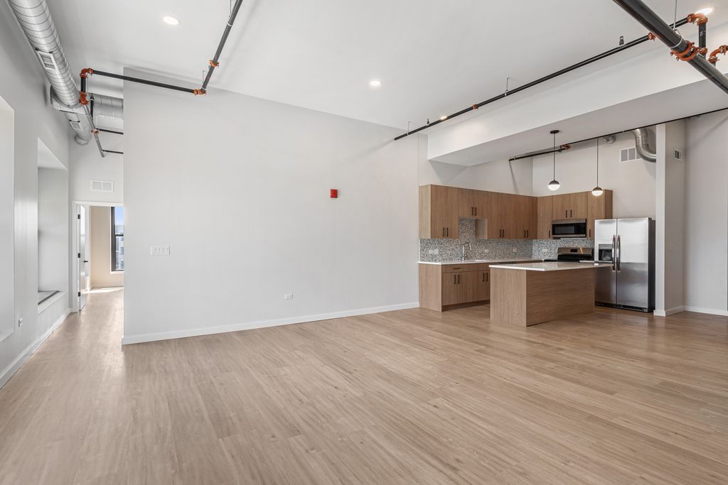 805 N Milwaukee Avenue - Photo 9