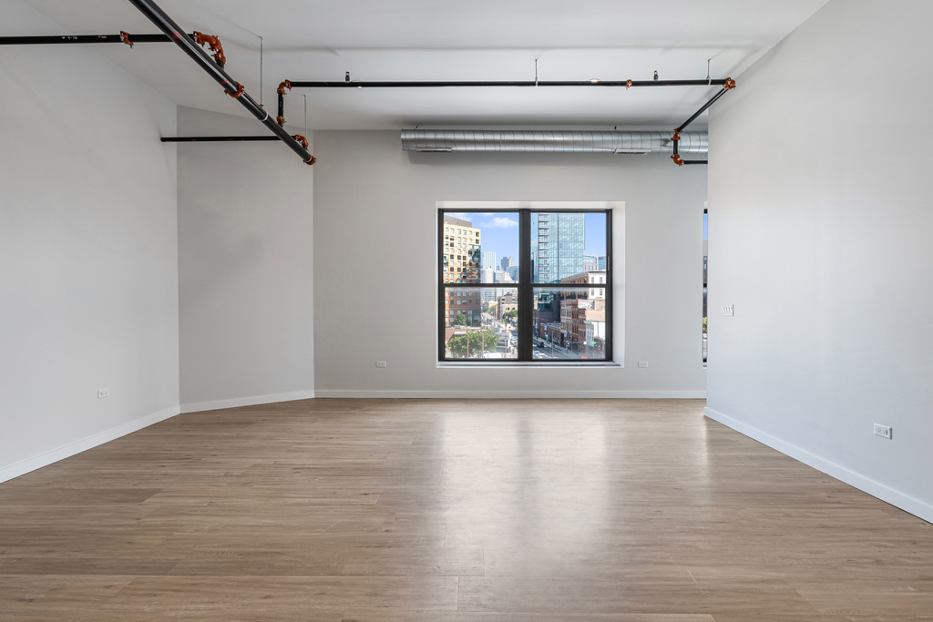 805 N Milwaukee Avenue - Photo 7