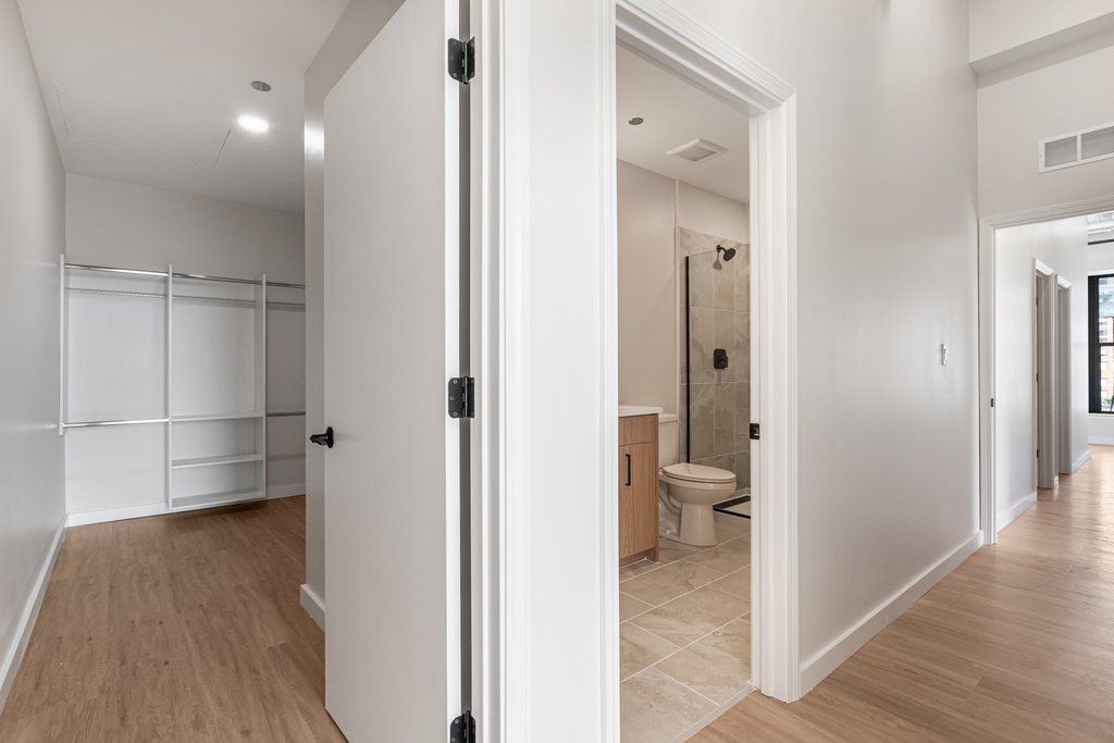 805 N Milwaukee Avenue - Photo 21