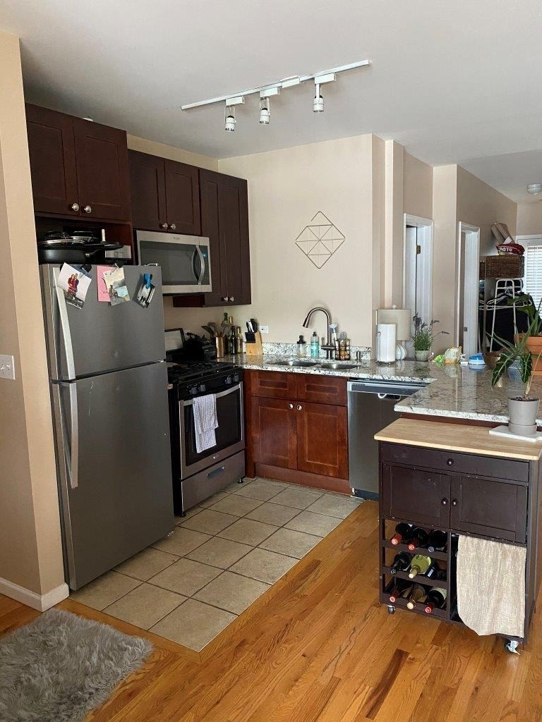 1902 W North Avenue - Photo 4