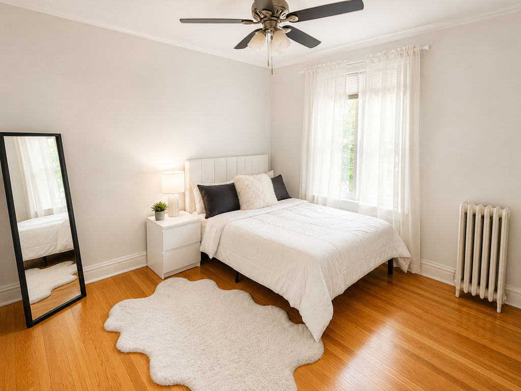 652 W Oakdale Avenue - Photo 3
