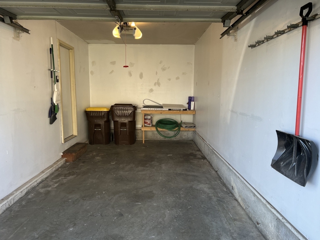 11411 Douglas Avenue - Photo 19