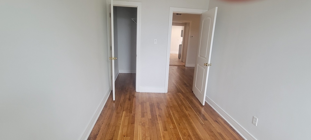 3207 N Wilton Avenue - Photo 14