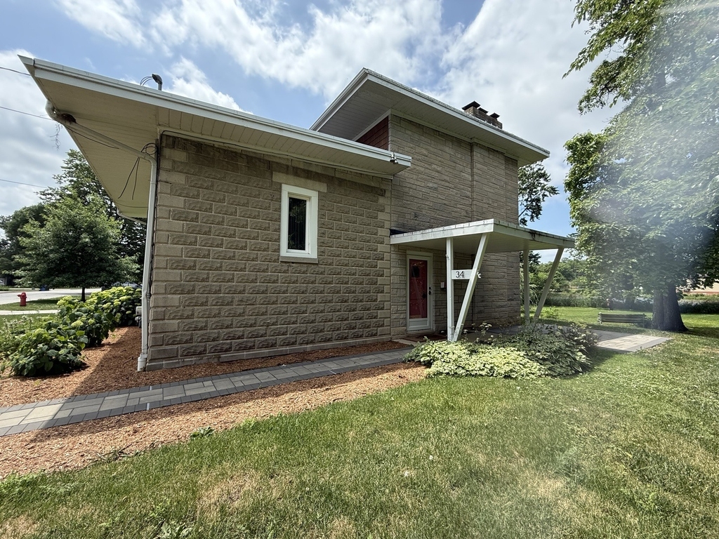 34 S River Street - Photo 2