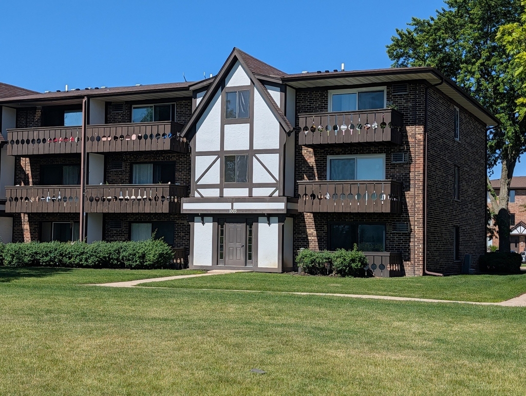 1003 Centurion Lane - Photo 5
