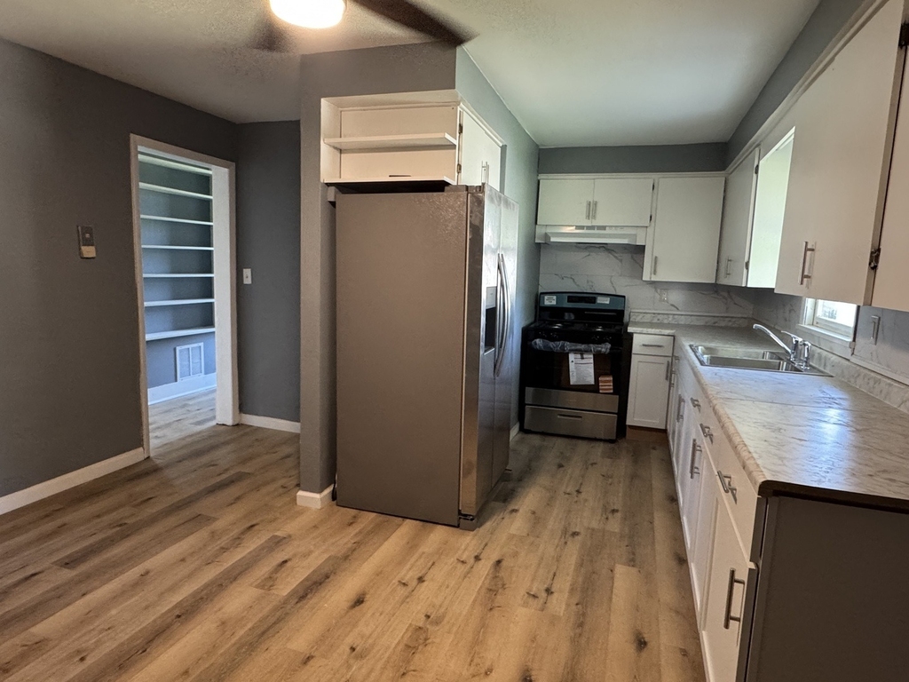 1534 39th Street - Photo 1
