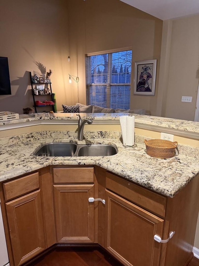 1137 Brent Road - Photo 6
