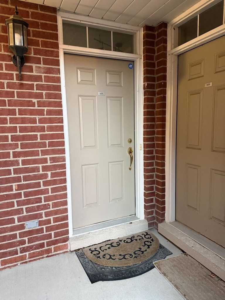 1137 Brent Road - Photo 2
