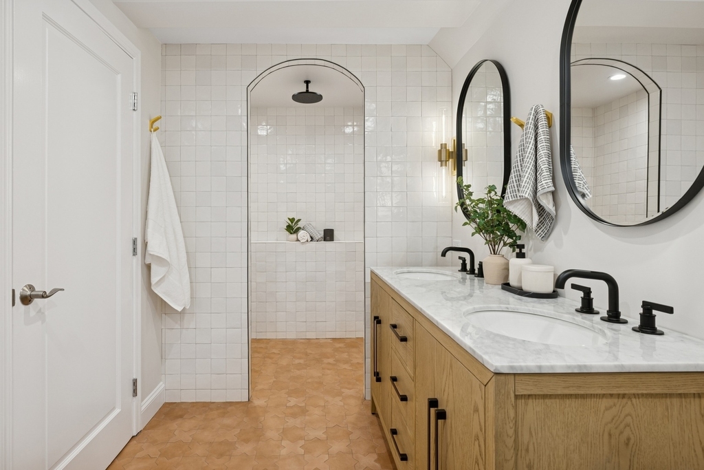 1065 N Marshfield Avenue - Photo 5