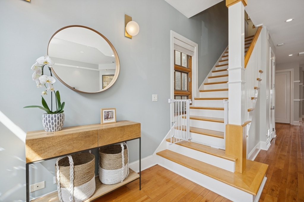 1065 N Marshfield Avenue - Photo 24