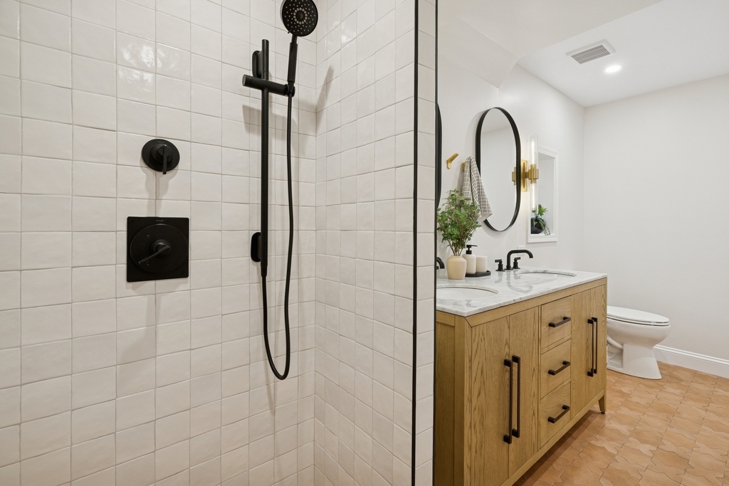 1065 N Marshfield Avenue - Photo 6
