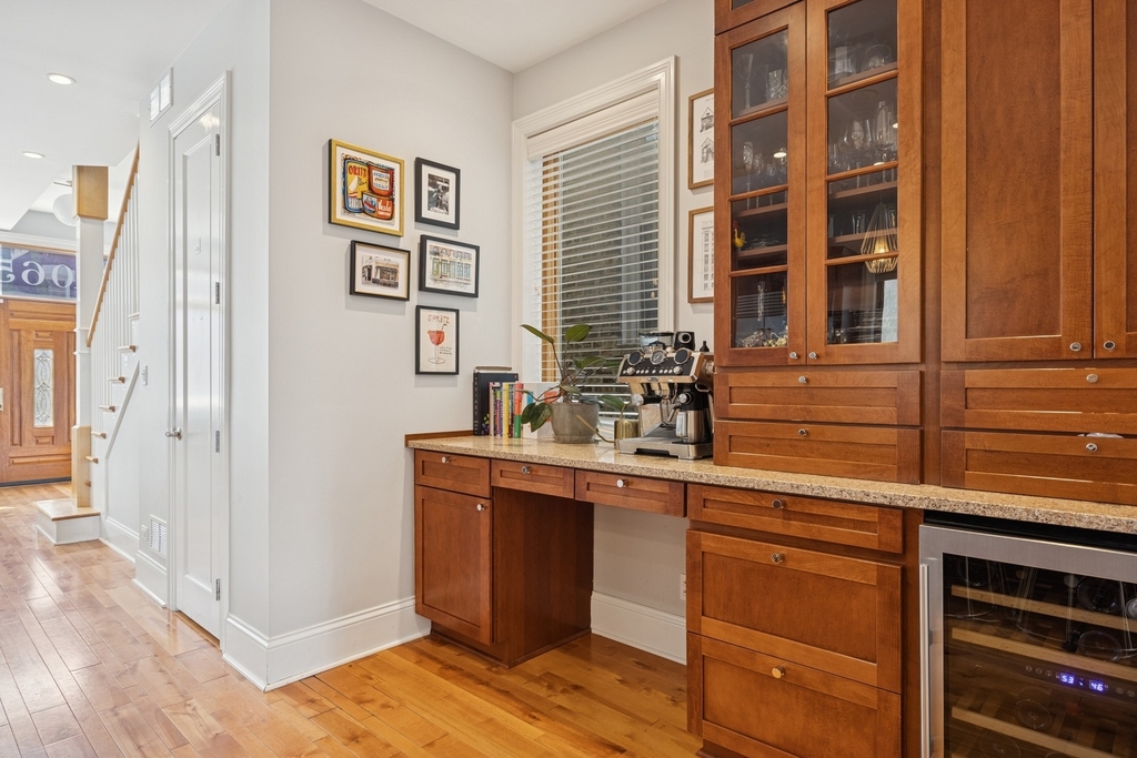 1065 N Marshfield Avenue - Photo 19