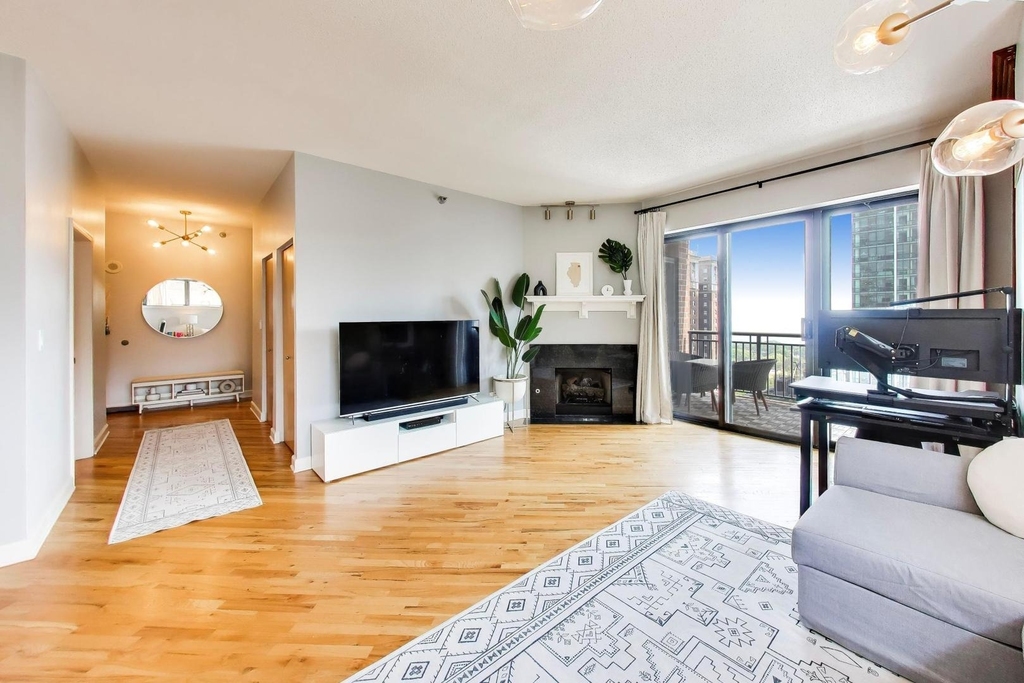 41 E 8th Street - Photo 8
