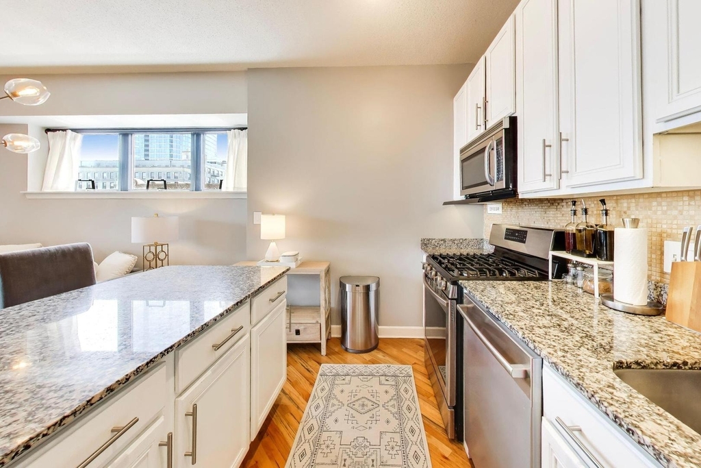 41 E 8th Street - Photo 12
