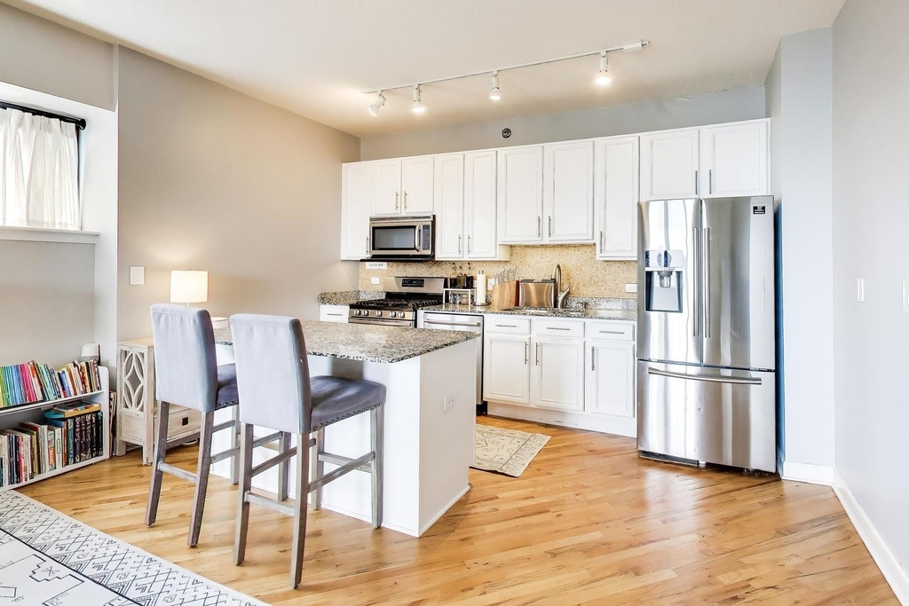 41 E 8th Street - Photo 11