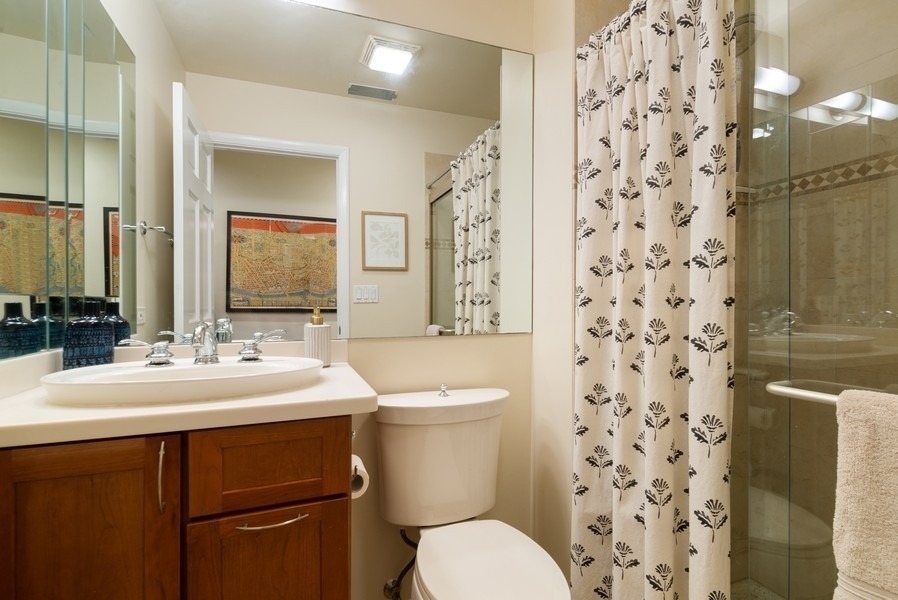 753 W Dickens Avenue - Photo 22