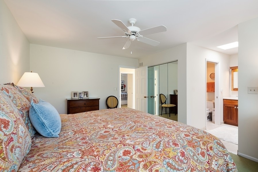 753 W Dickens Avenue - Photo 12