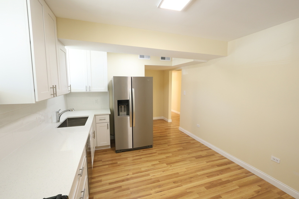 6157 W Belmont Avenue - Photo 6