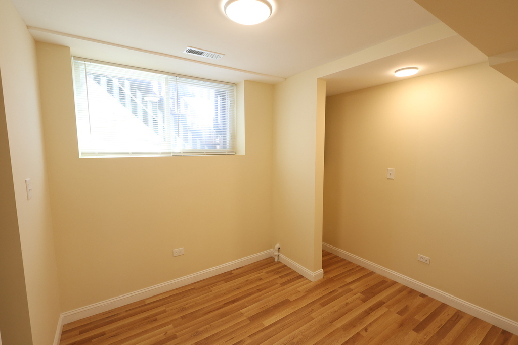 6157 W Belmont Avenue - Photo 12