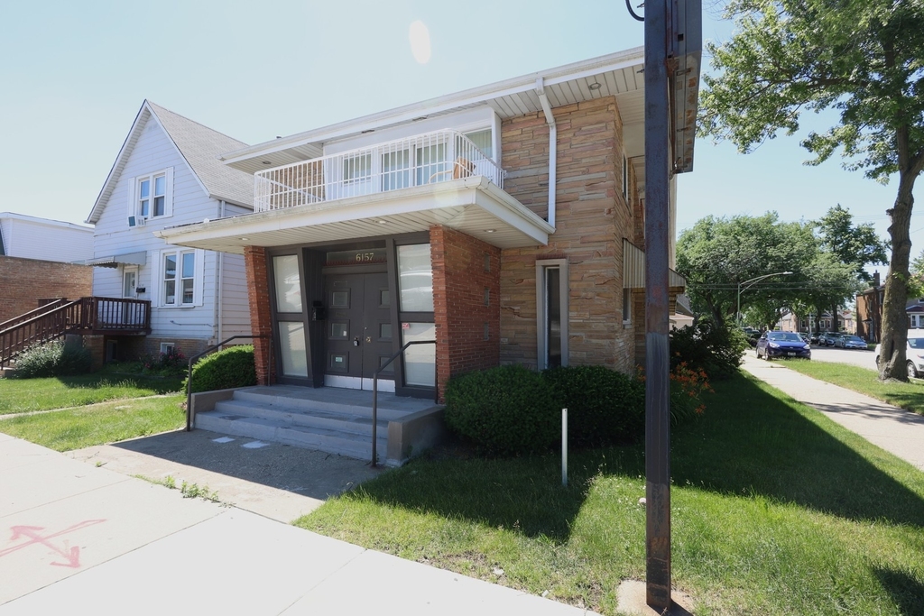 6157 W Belmont Avenue - Photo 1