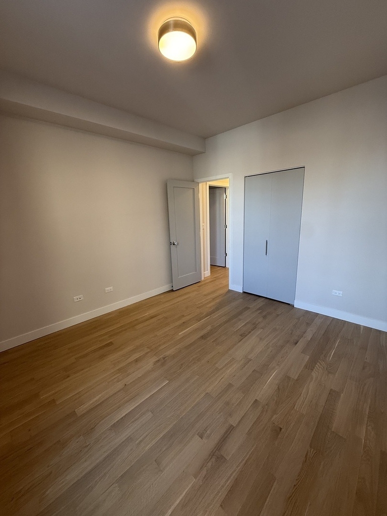 927 N Mozart Street - Photo 5