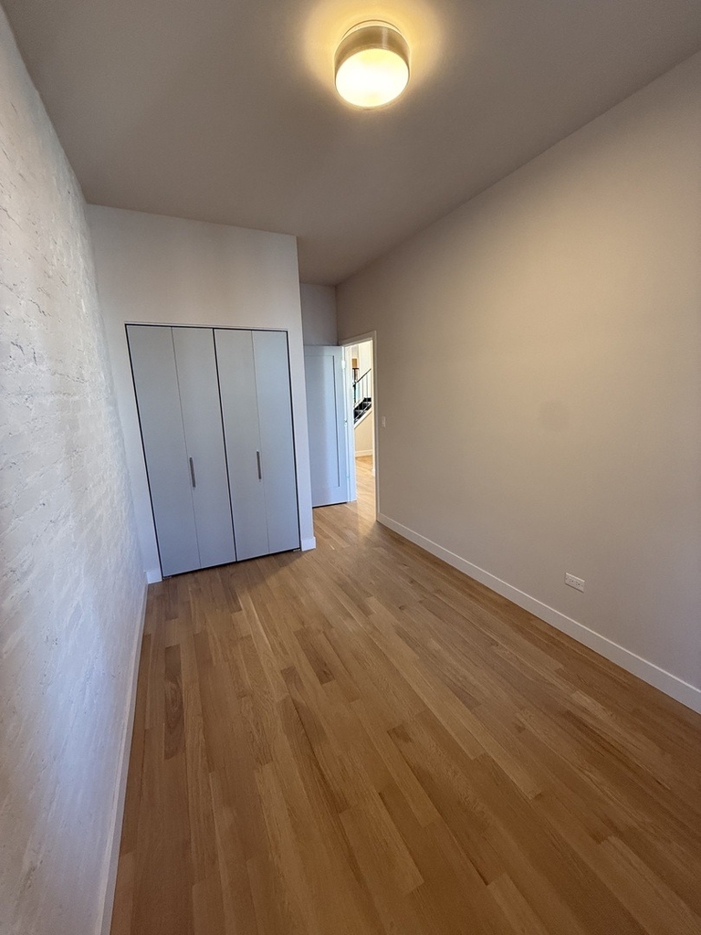 927 N Mozart Street - Photo 9