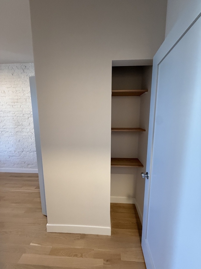 927 N Mozart Street - Photo 7