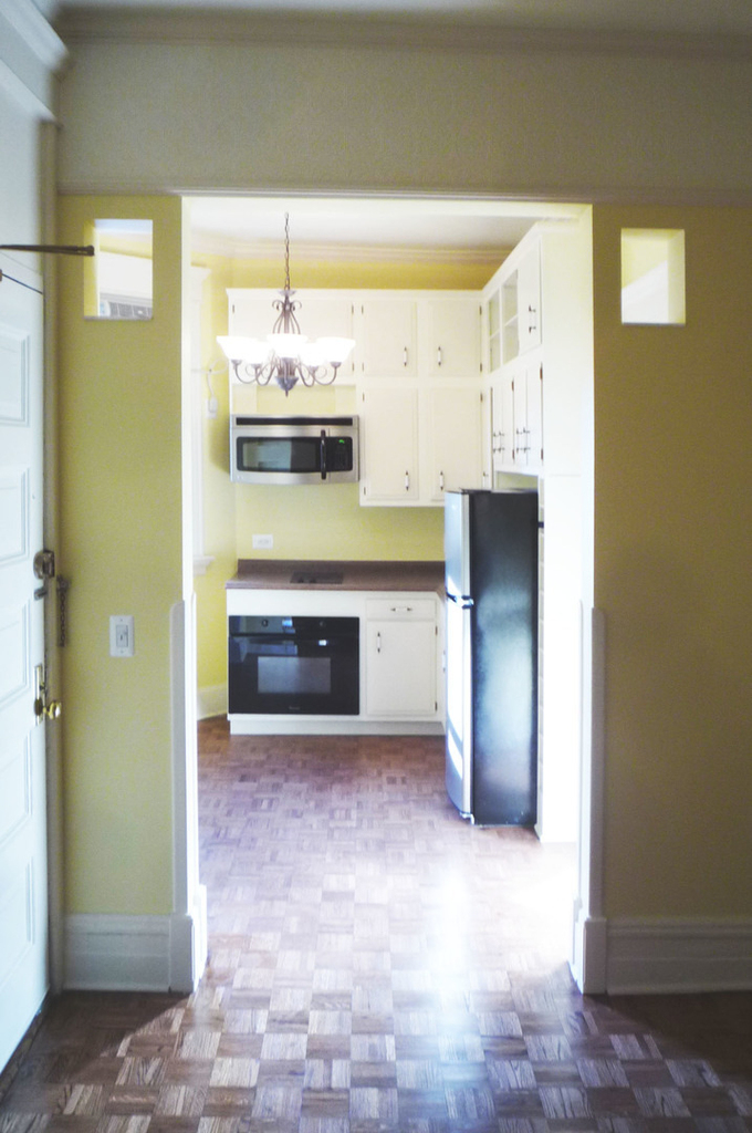 2800 N Pine Grove Avenue - Photo 8