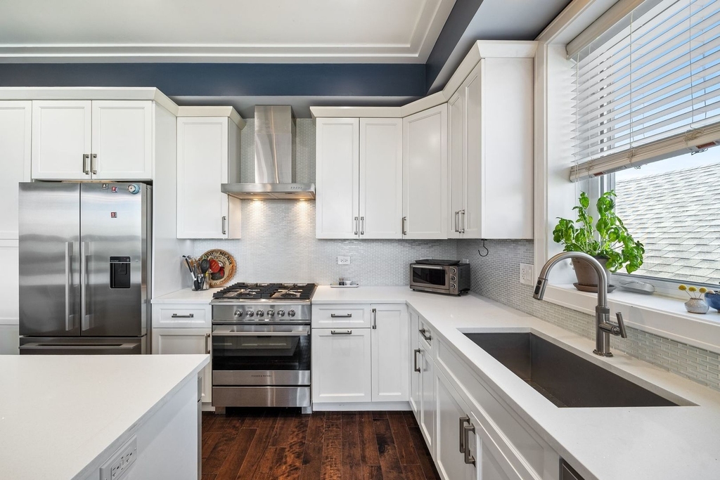 1327 W Grand Avenue - Photo 7