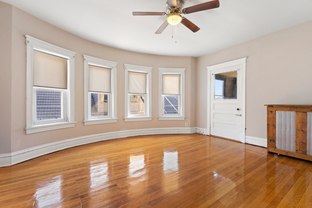 2051 E 72nd Place - Photo 10