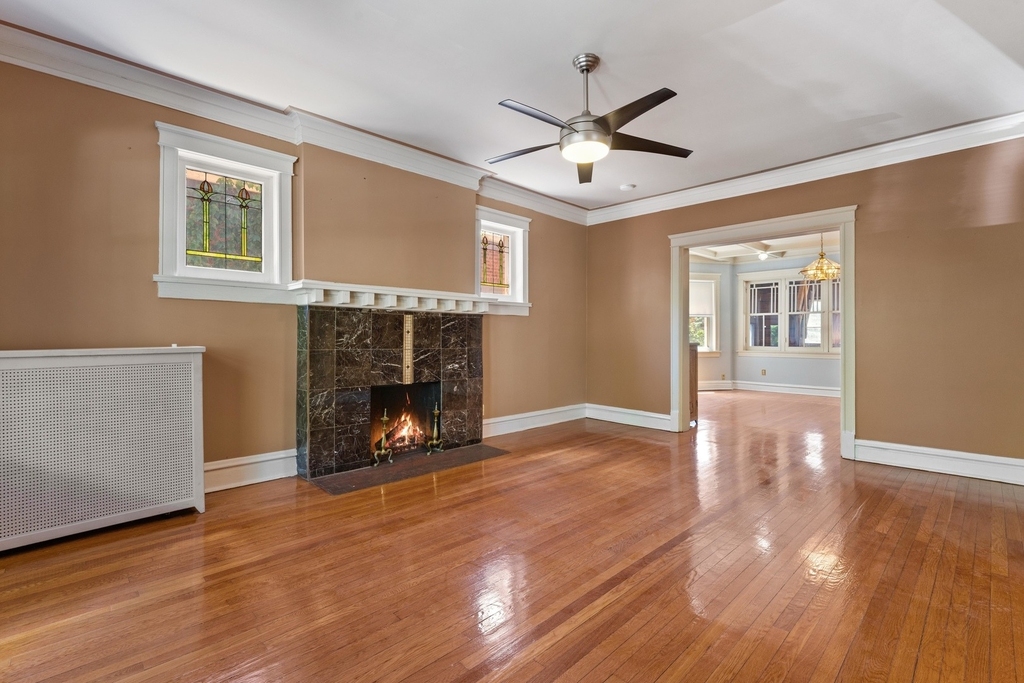 2051 E 72nd Place - Photo 3