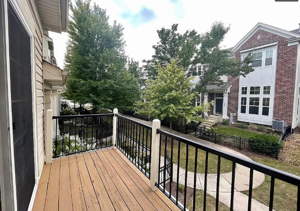 526 Grosvenor Lane - Photo 20