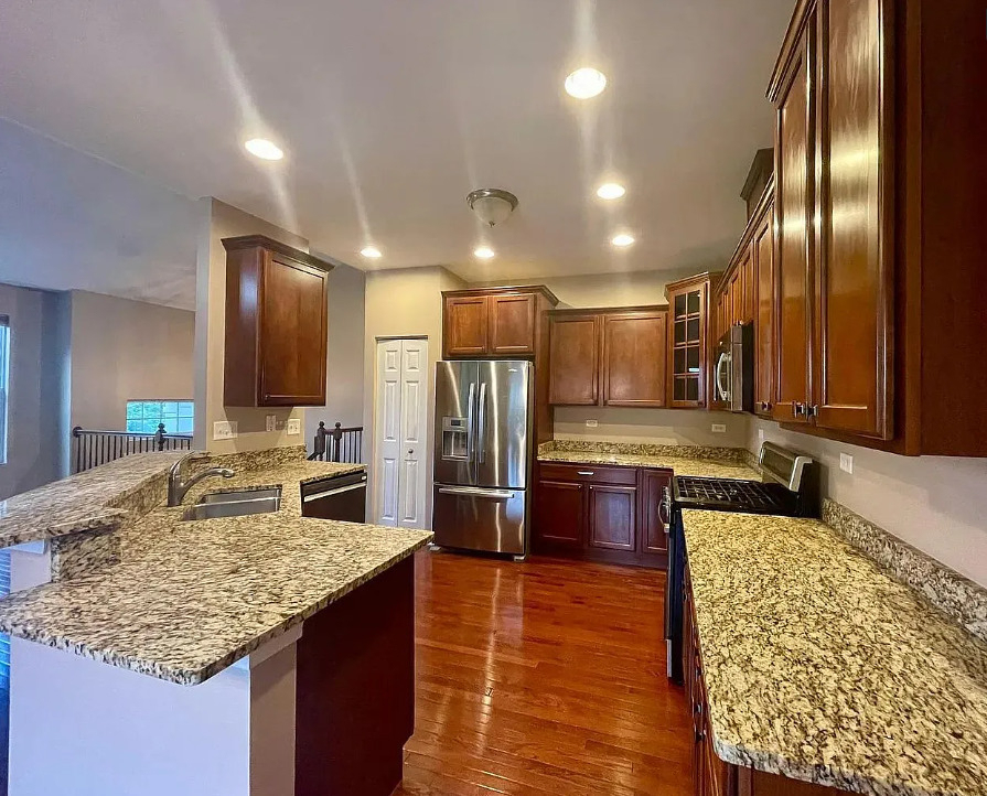 526 Grosvenor Lane - Photo 8