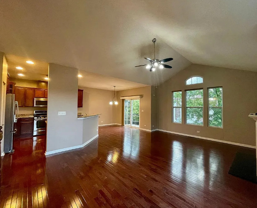 526 Grosvenor Lane - Photo 4