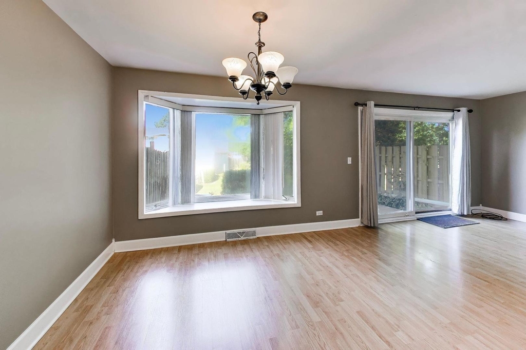 533 Thomas Road - Photo 5
