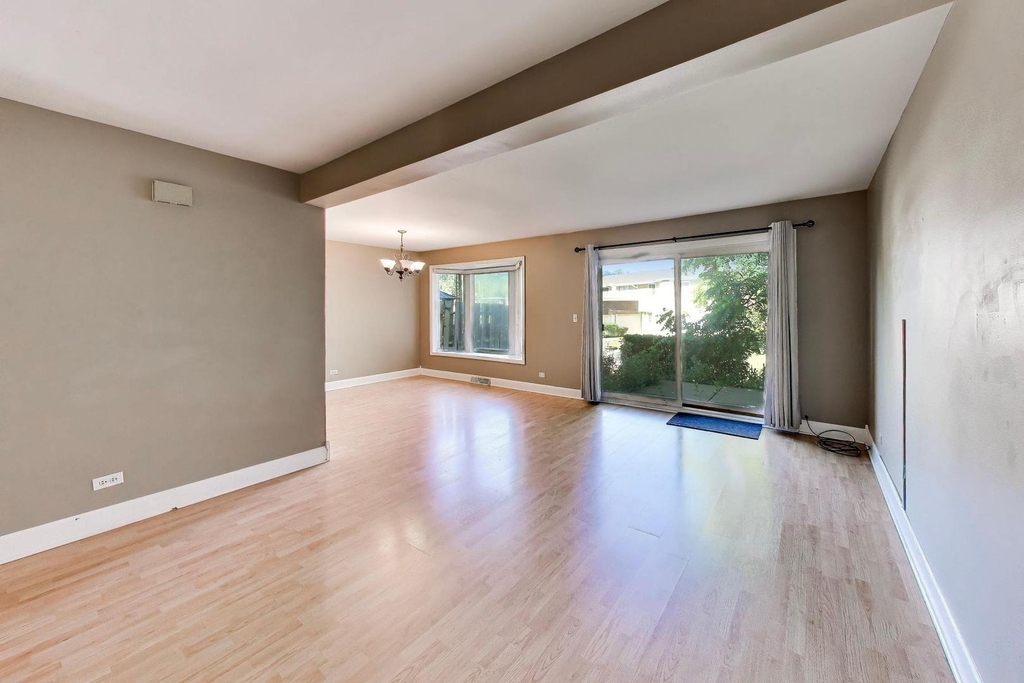 533 Thomas Road - Photo 1