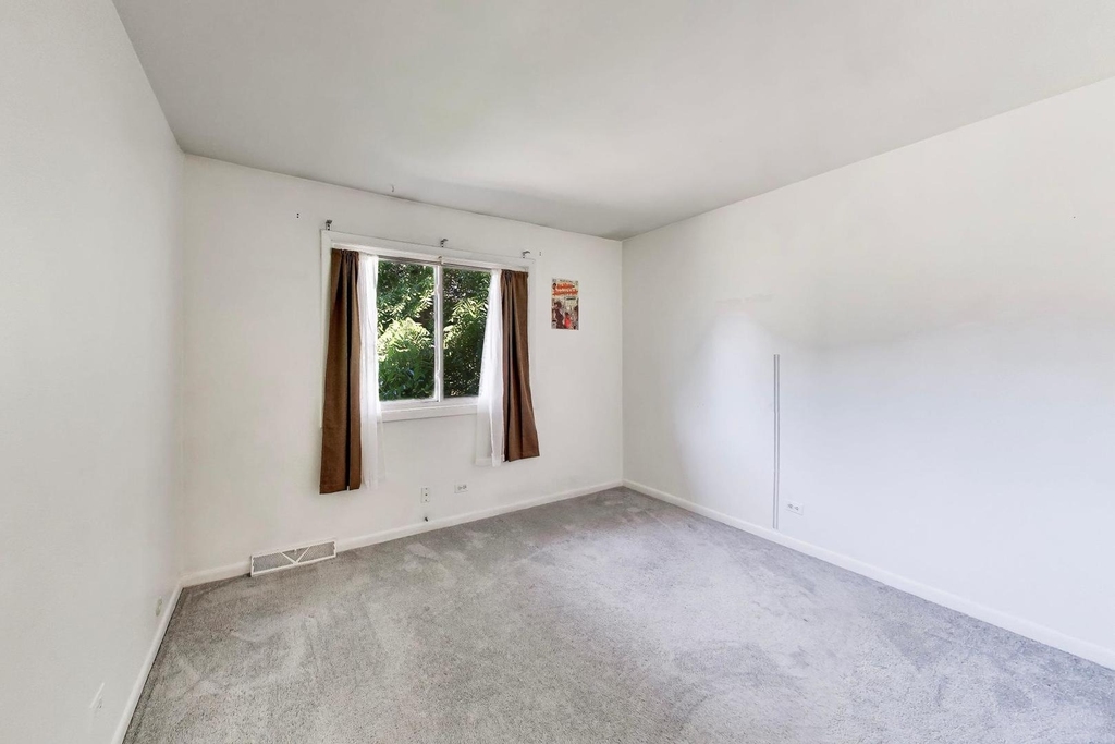 533 Thomas Road - Photo 18