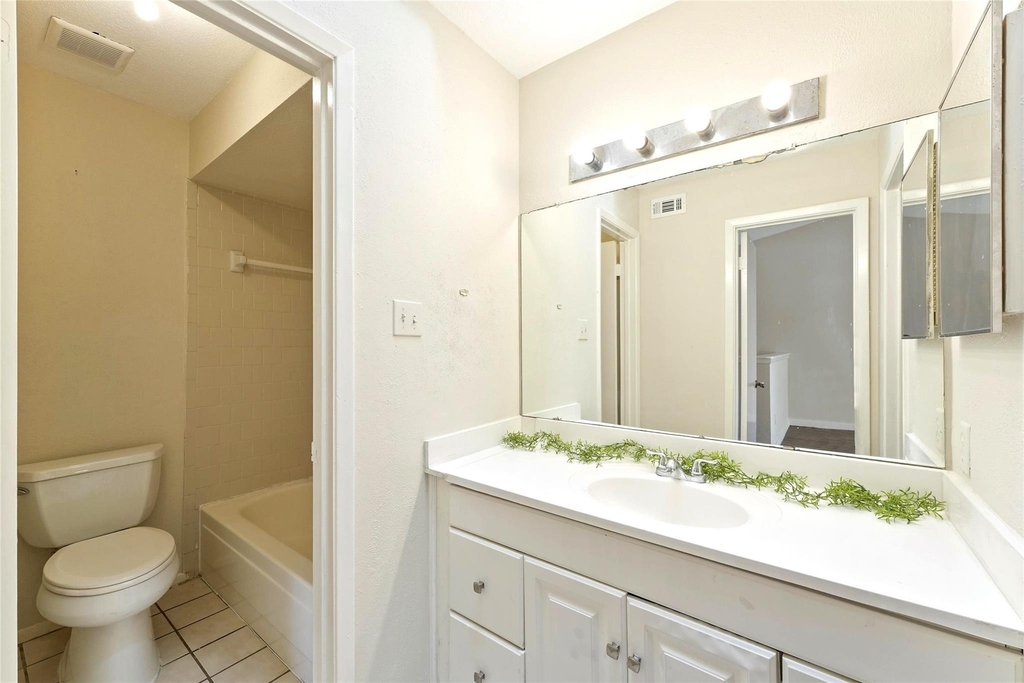 6633 W Airport Boulevard - Photo 20