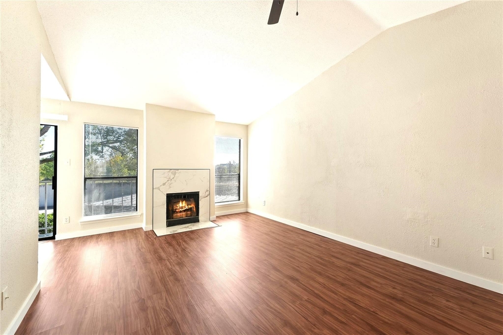 6633 W Airport Boulevard - Photo 17