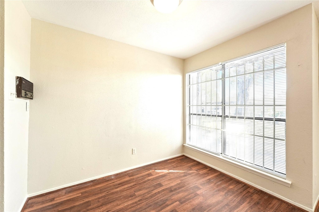6633 W Airport Boulevard - Photo 14