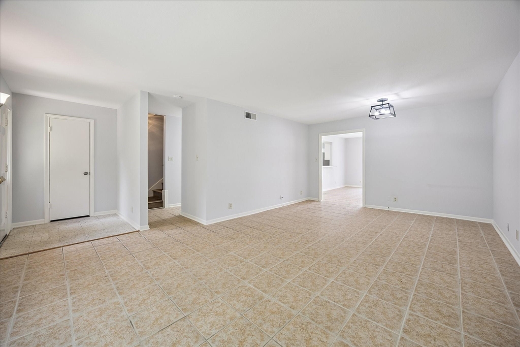 2053 Winrock Boulevard - Photo 2