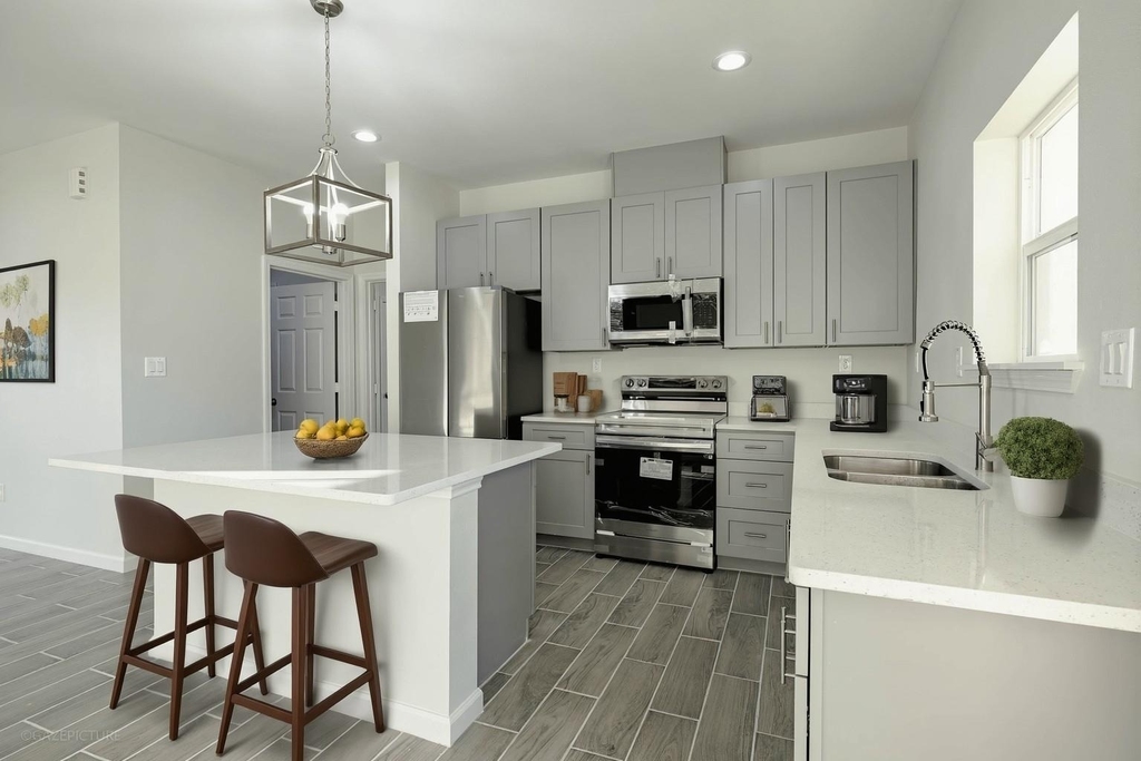 20733 Emerald Street - Photo 4
