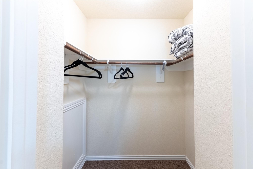 11413 Hackmatack Way - Photo 18