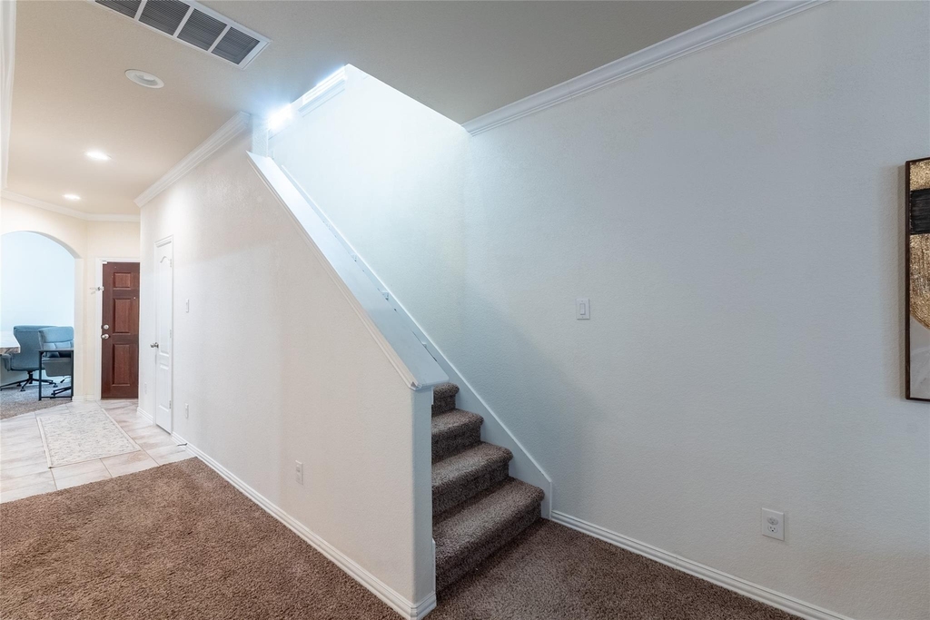 11413 Hackmatack Way - Photo 12