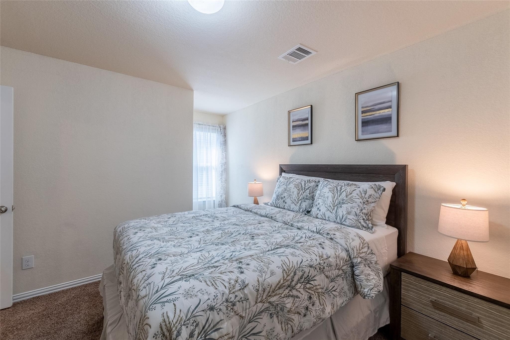 11413 Hackmatack Way - Photo 19