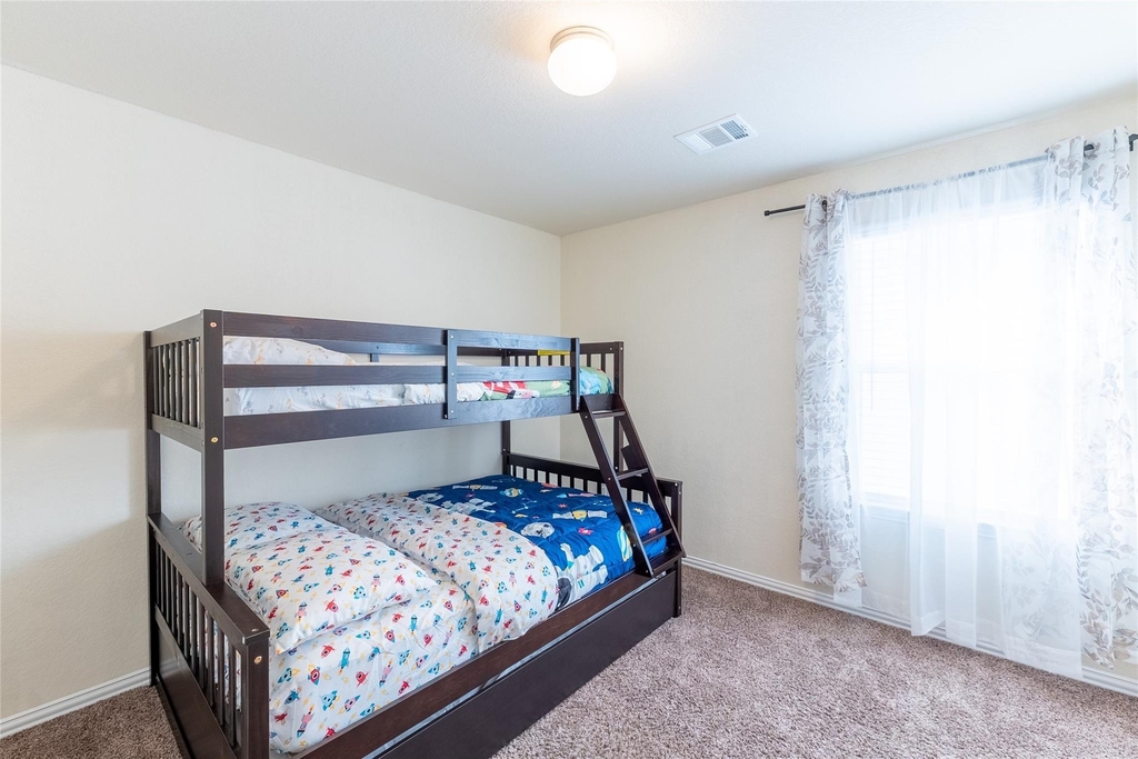 11413 Hackmatack Way - Photo 17