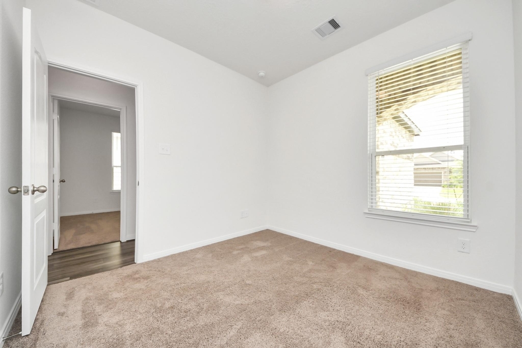 22830 Brisbee Lane - Photo 11